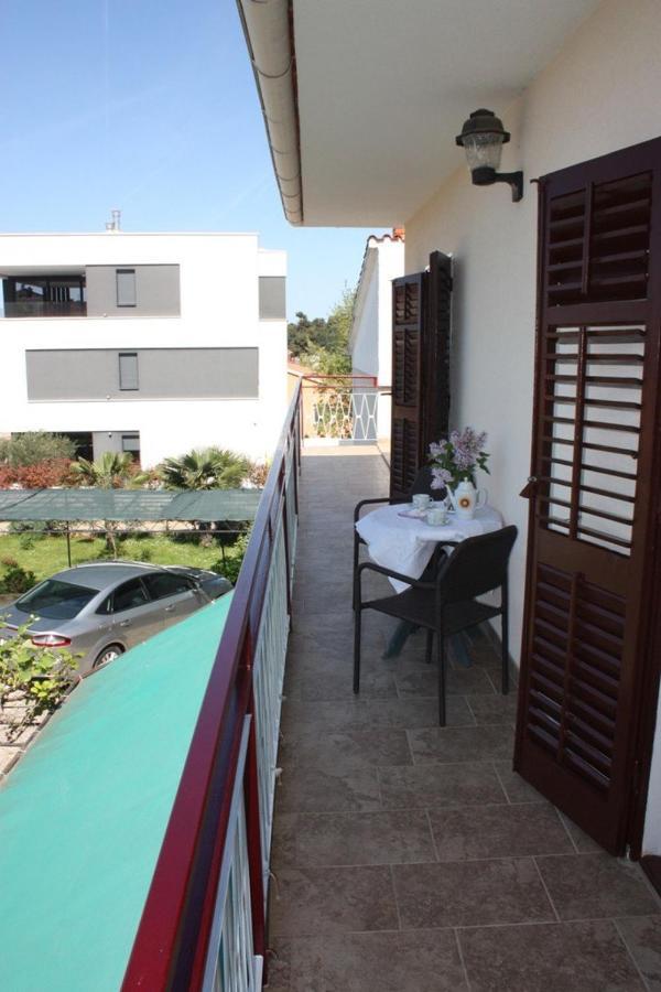Apartment Lorena With Sea View *