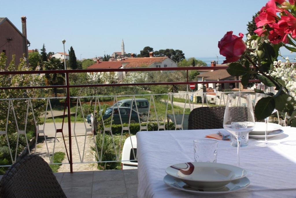 Apartment Lorena With Sea View